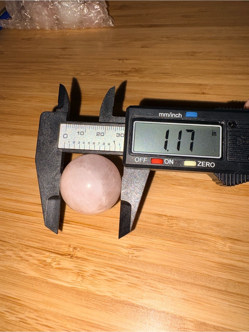 Rose Quartz Sphere 29.7 mm 1.17 inch 36 gram - Picture 6 of 6